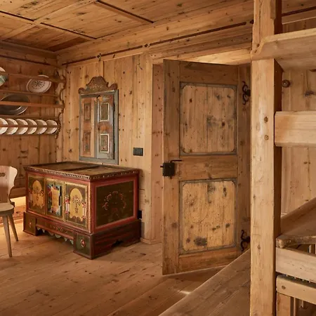 Chalet Sotciastel Antico